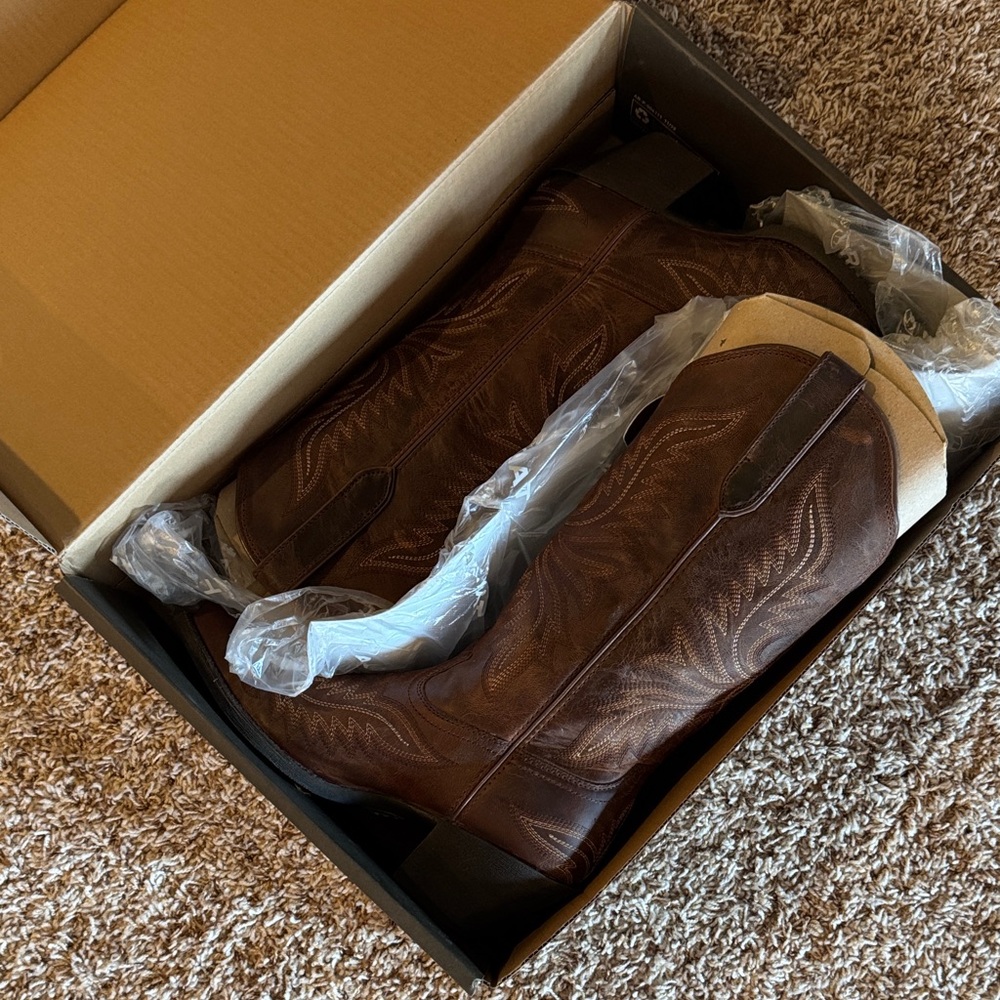 Ariat Brown western cowboy boots
